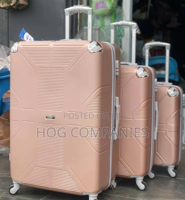 3 Set Multifunctional Luggage Travel Bag · Photo 1