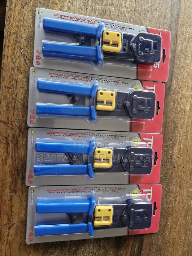Pass Through Crimping Tool · Photo 1