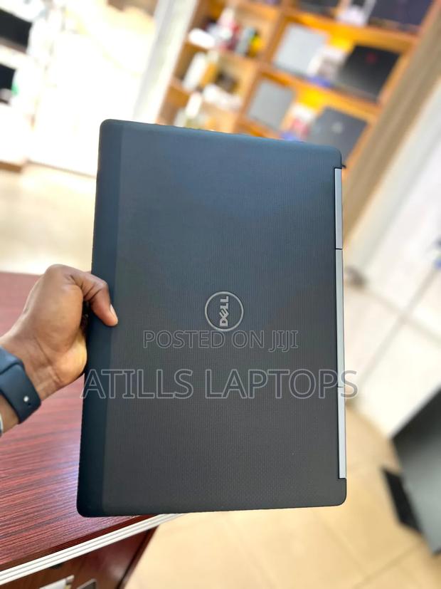 Laptop Dell Precision 7510 32GB Intel Core I7 SSHD+SSD 1.5T · Photo 6