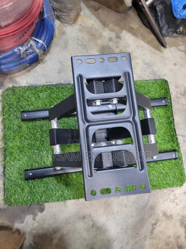 Full Motion Tv Wall Mount 26 to 55 Inches Tv · Photo 4