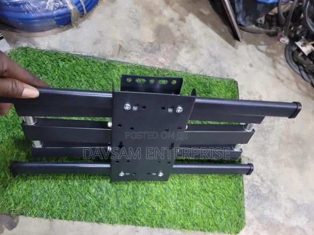 Full Motion Tv Wall Mount 26 to 55 Inches Tv · Photo 7