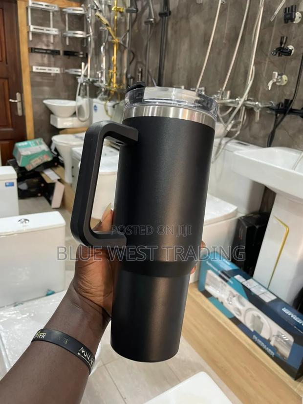 Stanley Cup Black (Replica) · Photo 2