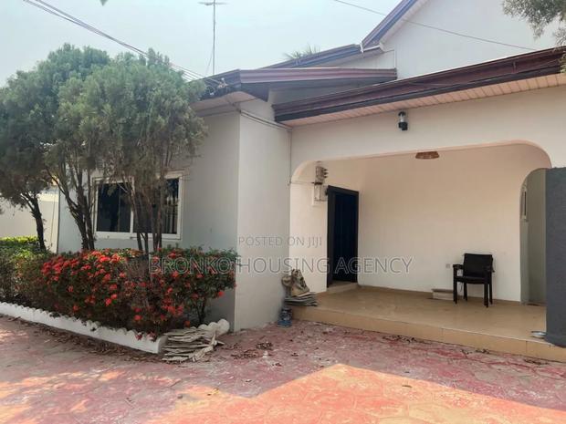 3bdrm House in Bronko Housing, Spintex for rent · Photo 1