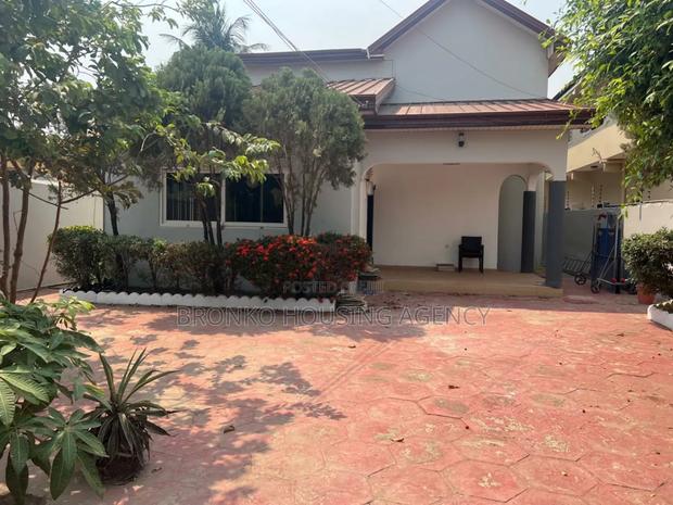 3bdrm House in Bronko Housing, Spintex for rent · Photo 2