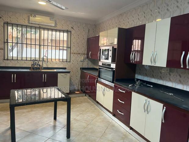 3bdrm House in Bronko Housing, Spintex for rent · Photo 3