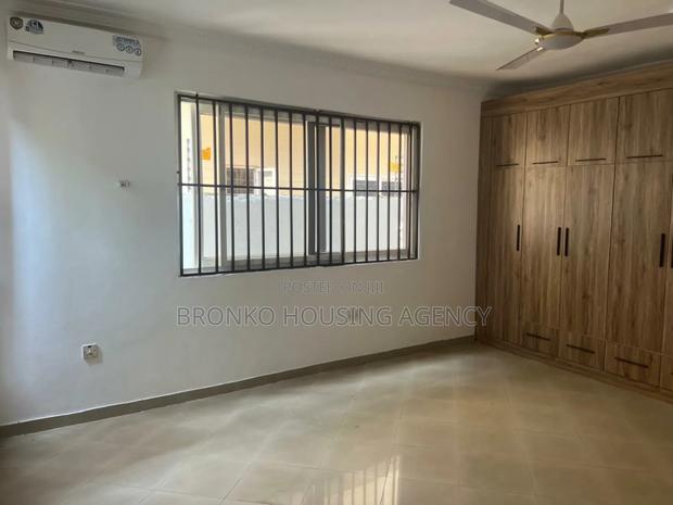3bdrm House in Bronko Housing, Spintex for rent · Photo 4