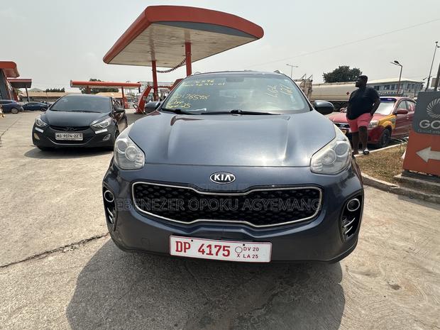 Kia Sportage 2017 Gray · Photo 3
