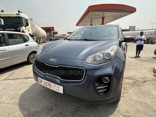 Kia Sportage 2017 Gray · Photo 2