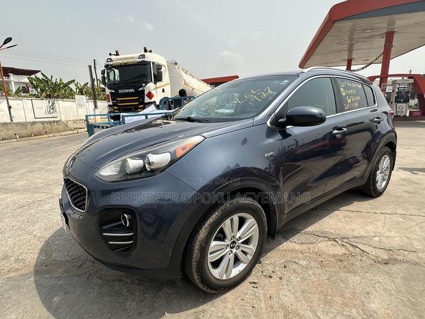 Kia Sportage 2017 Gray · Photo 8