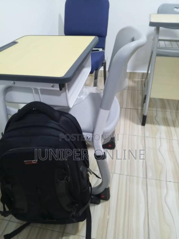 Study Table and Chair Adult Monar Quet · Photo 1