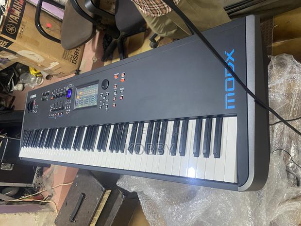 Yamaha Modx8 · Photo 2