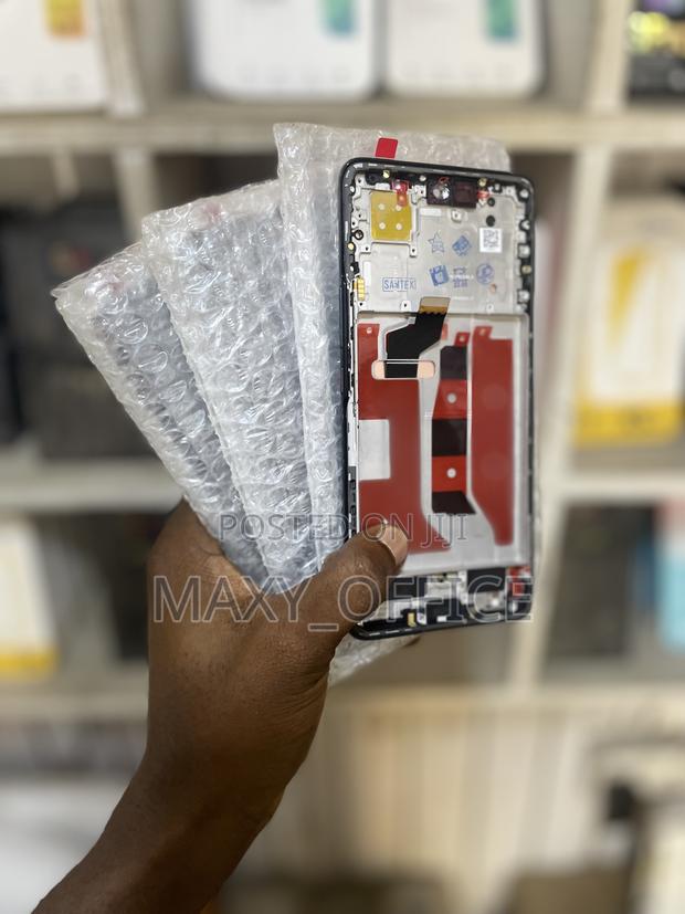 Huawei Nova 9 Oled Screen · Photo 4