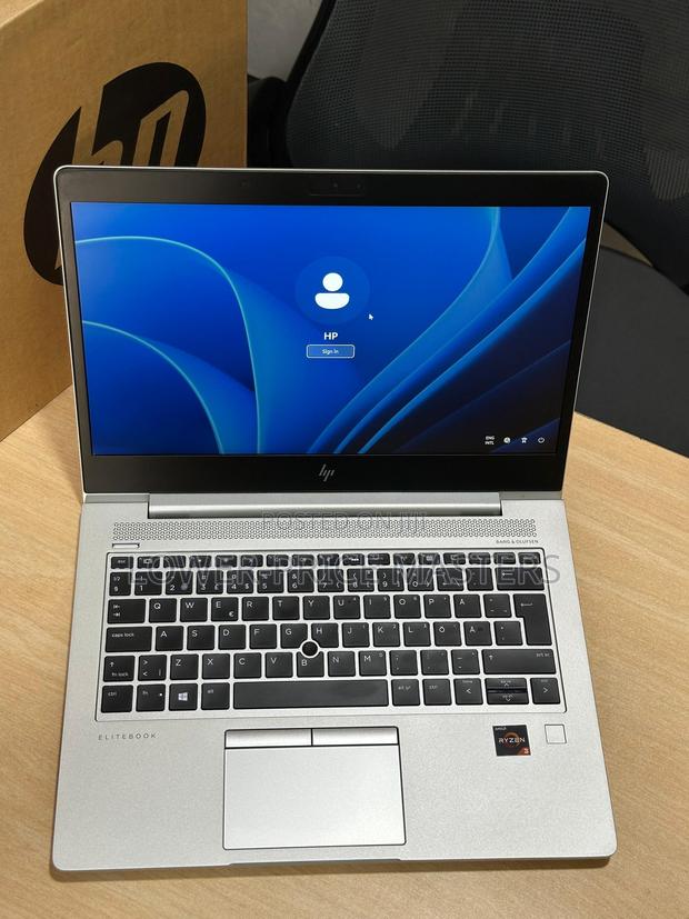 New Laptop HP EliteBook 735 G5 8GB AMD Ryzen 3 SSD 256GB · Photo 3