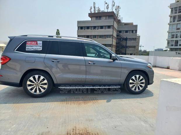 Mercedes-Benz GLS-Class 2018 Gray · Photo 2