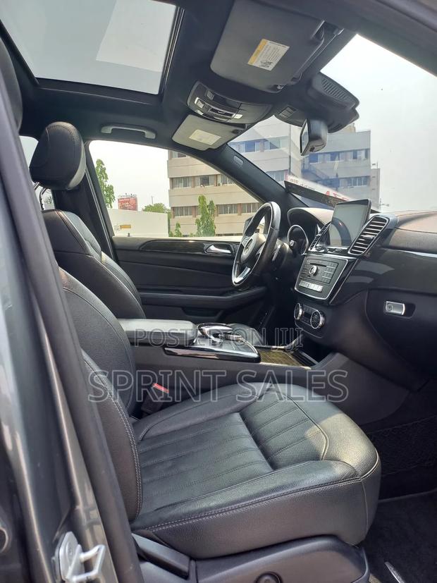 Mercedes-Benz GLS-Class 2018 Gray · Photo 6