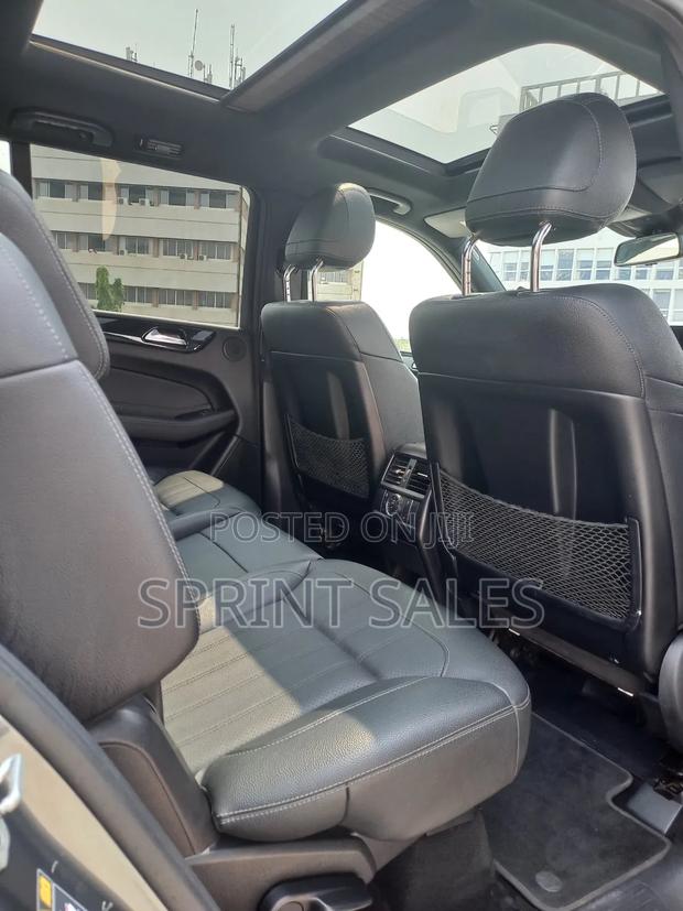 Mercedes-Benz GLS-Class 2018 Gray · Photo 8