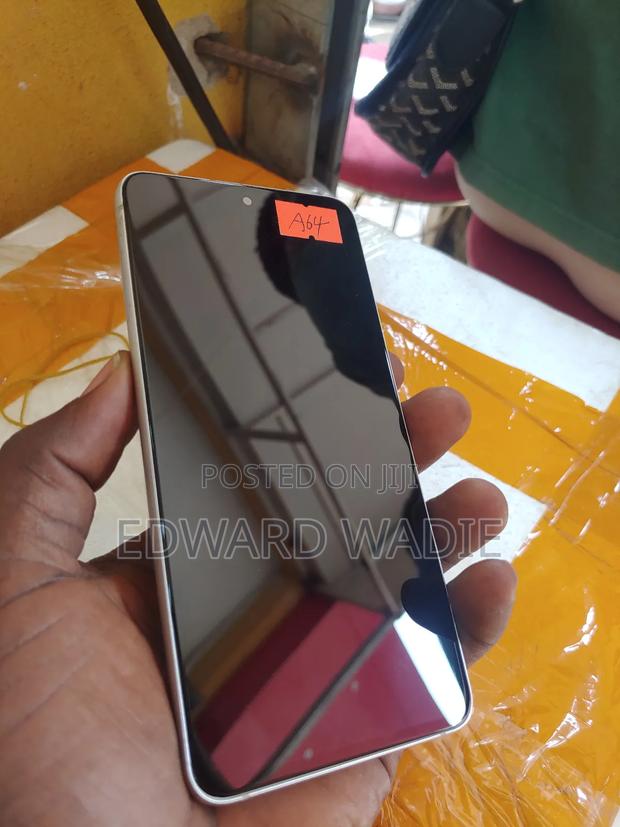 Samsung S21 FE Screen · Photo 6
