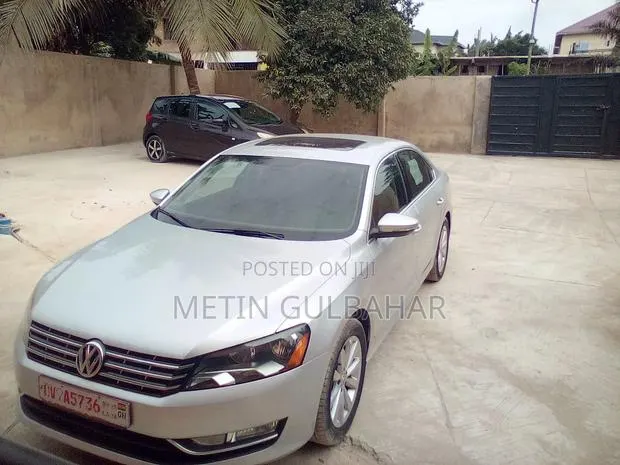 Volkswagen Passat 2015 Silver · Photo 1