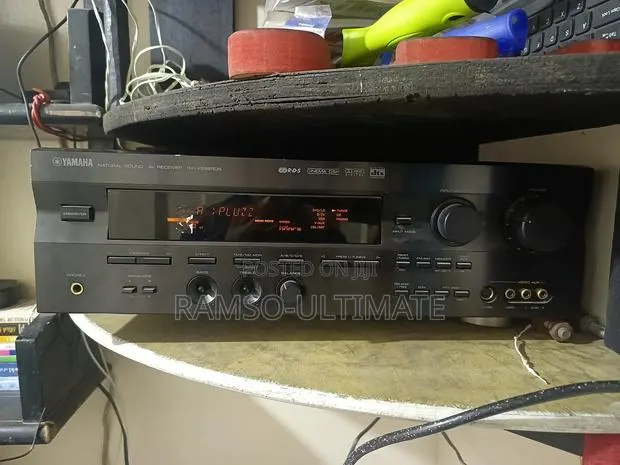 Yamaha Rx-V596 · Photo 1
