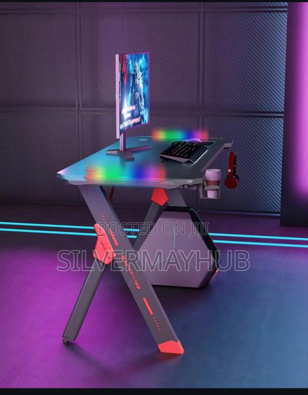 Luxury RGB Desk · Photo 3