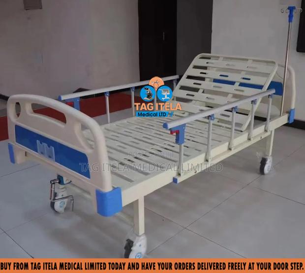 Hospital Bed (One Crack Complete) · Photo 2