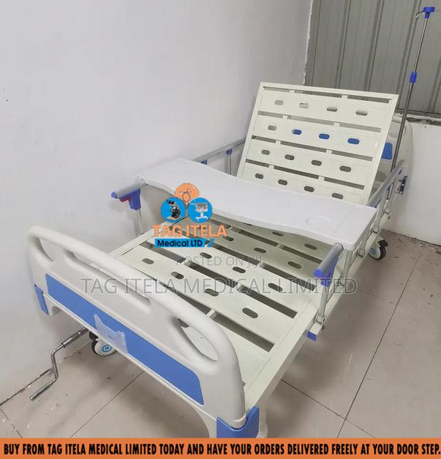 Hospital Bed (One Crack Complete) · Photo 3