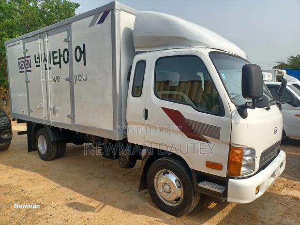 Hyundai Mighty Container Manual Engine · Photo 1