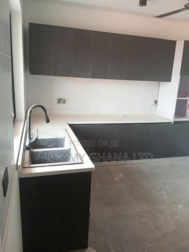 2bdrm Apartment in Community 25, Tema Metropolitan for rent · Photo 4