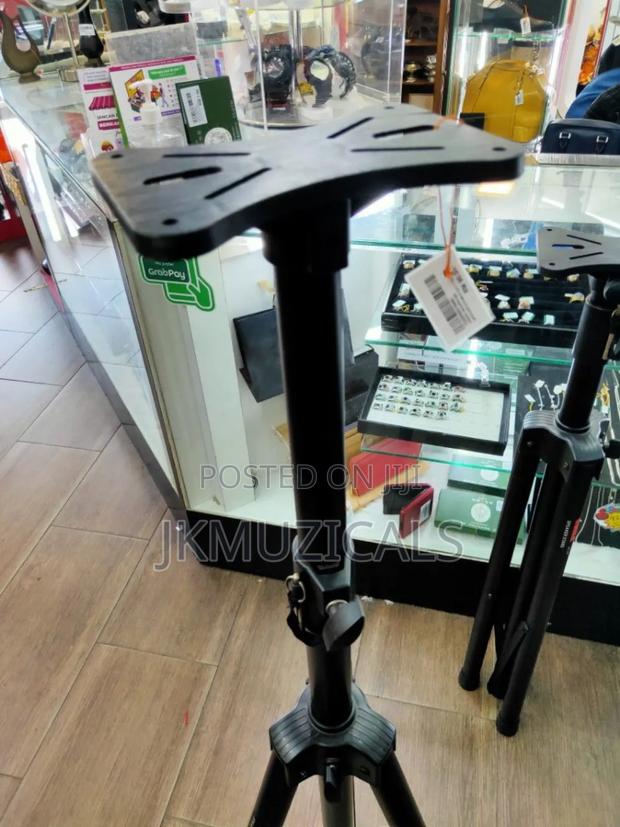 Speaker Stand_ Weida_ Professional Speaker Stand · Photo 4