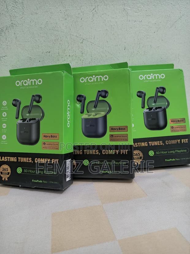 Oraimo Freepods Neo Half in-Ear True Wireless Earbuds · Photo 2