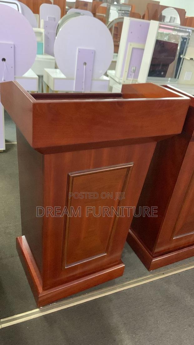 Wooden Pulpit-H2 · Photo 3