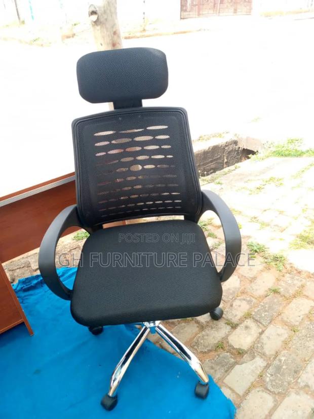 Swevil Chair for Office · Photo 1