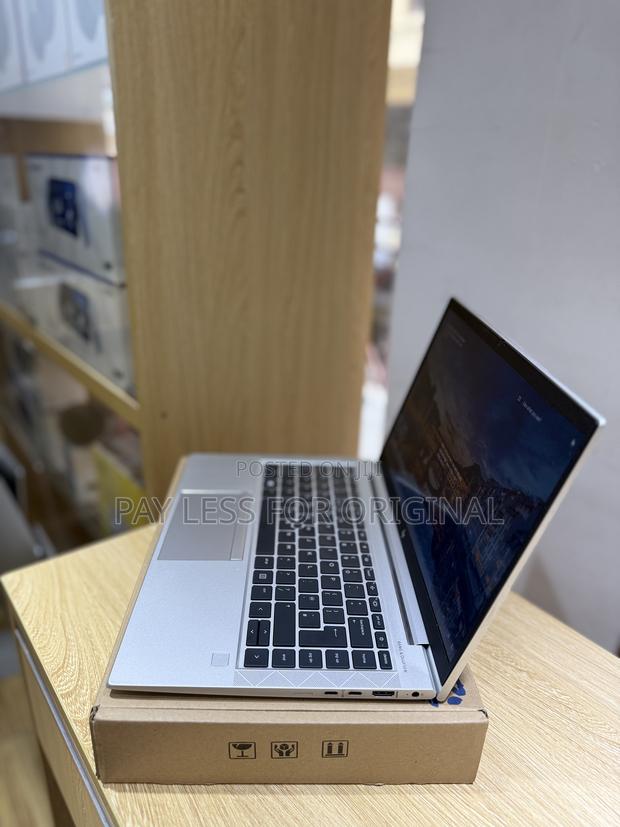 Laptop HP EliteBook 845 G8 16GB AMD Ryzen 5 SSD 256GB · Photo 3