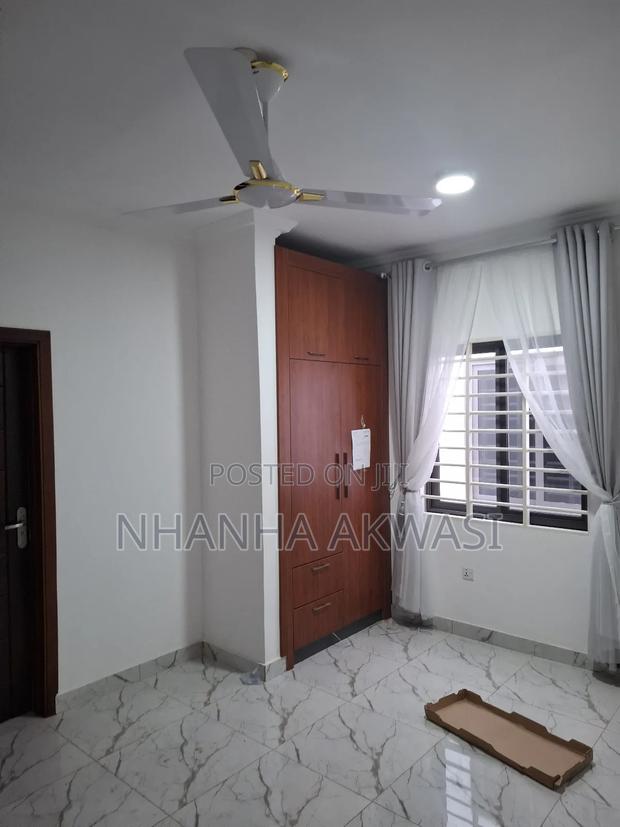 3bdrm House in Community 18, Tema Metropolitan for rent · Photo 4