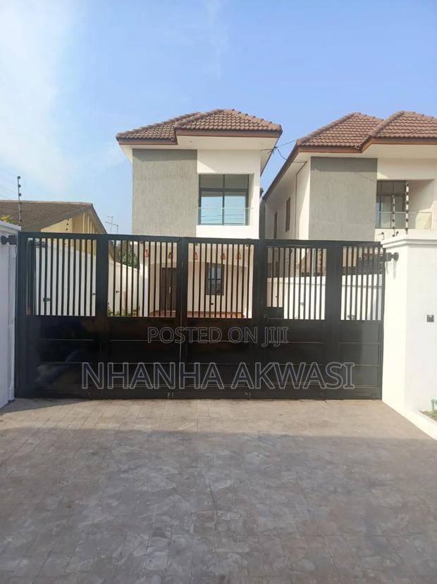 3bdrm House in Community 18, Tema Metropolitan for rent · Photo 1