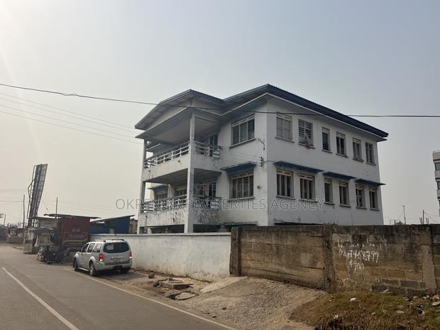 10bdrm Mansion in Circle, Accra Metropolitan for sale · Photo 2