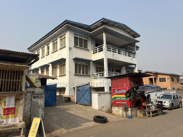 10bdrm Mansion in Circle, Accra Metropolitan for sale · Photo 3