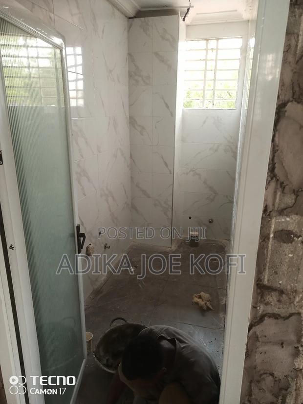 Excellent Tiles Workers · Photo 4