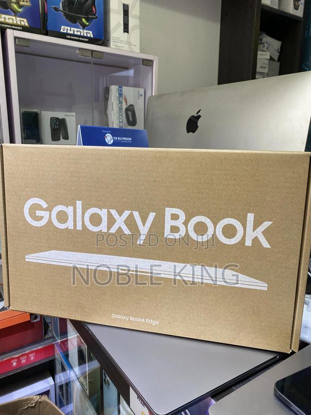 New Laptop Samsung Galaxy Book4 Ultra 16GB Intel Core I7 SSD 512GB · Photo 4