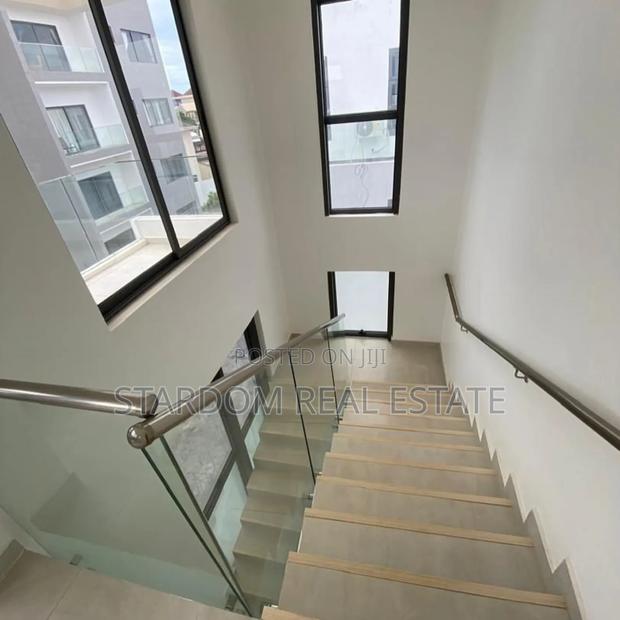 5bdrm Townhouse / Terrace in Cantonments for rent · Photo 6