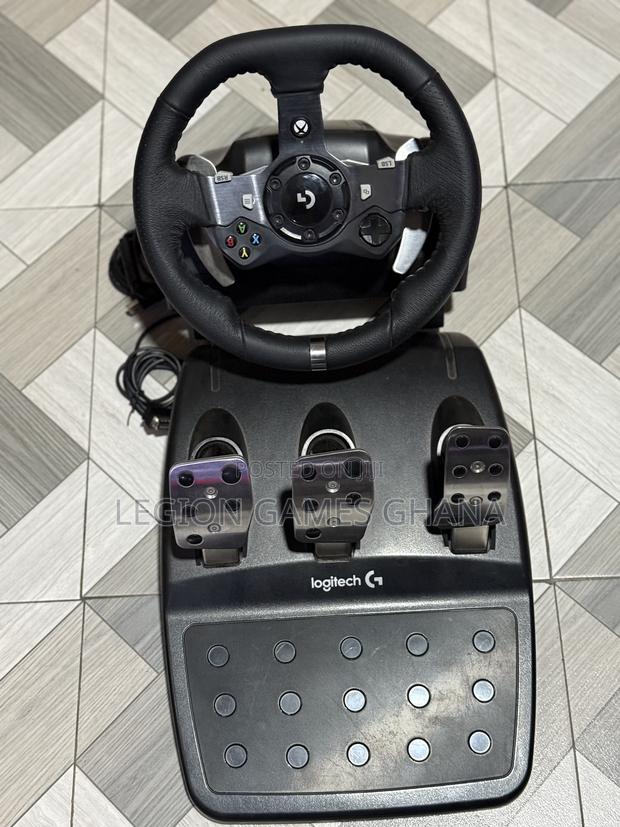 Logitech G920 for PC and Xbox Series · Photo 2
