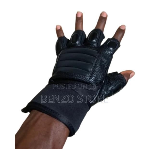 Original Half Fingers Hand Gloves for Gym and Military · Photo 1