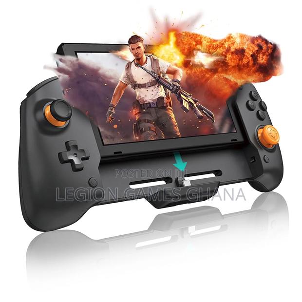 Nintendo Switch Pro Controller · Photo 3