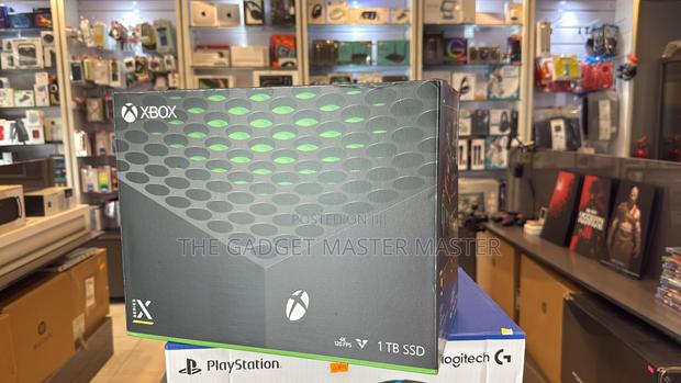 Microsoft Xbox Series X 1tb Game Console · Photo 1