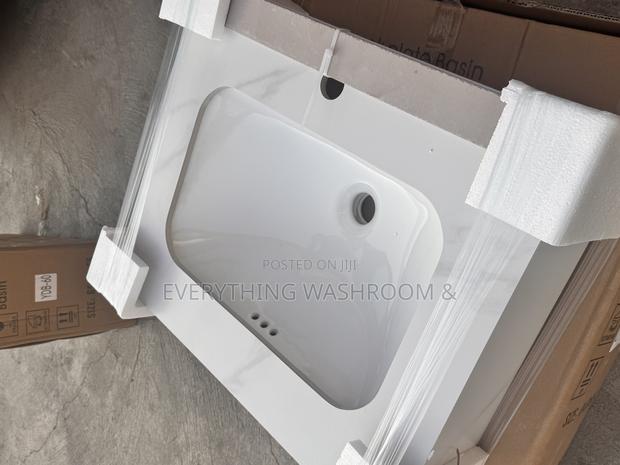 Bathroom Cabinet_cabinet Basin With Led Mirror · Photo 3