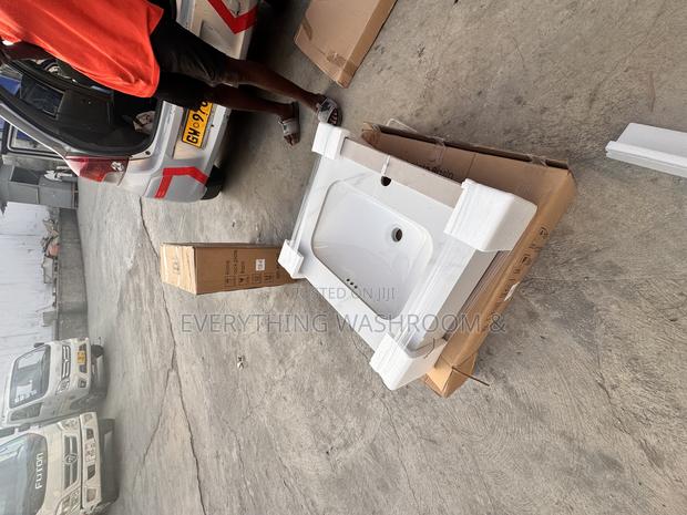 Bathroom Cabinet_cabinet Basin With Led Mirror · Photo 4