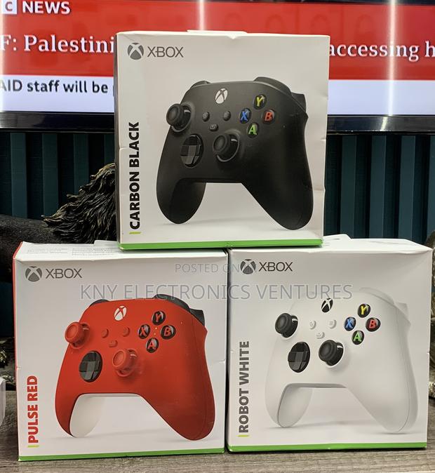 Xbox Series X S Controller · Photo 1
