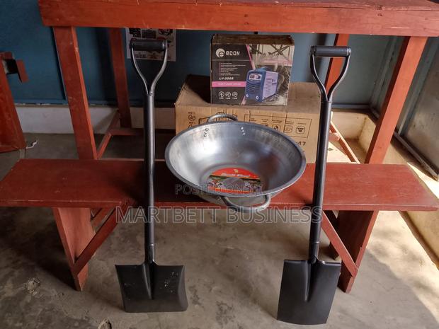 Pickaxe, Shovel, Headpan Quality · Photo 4