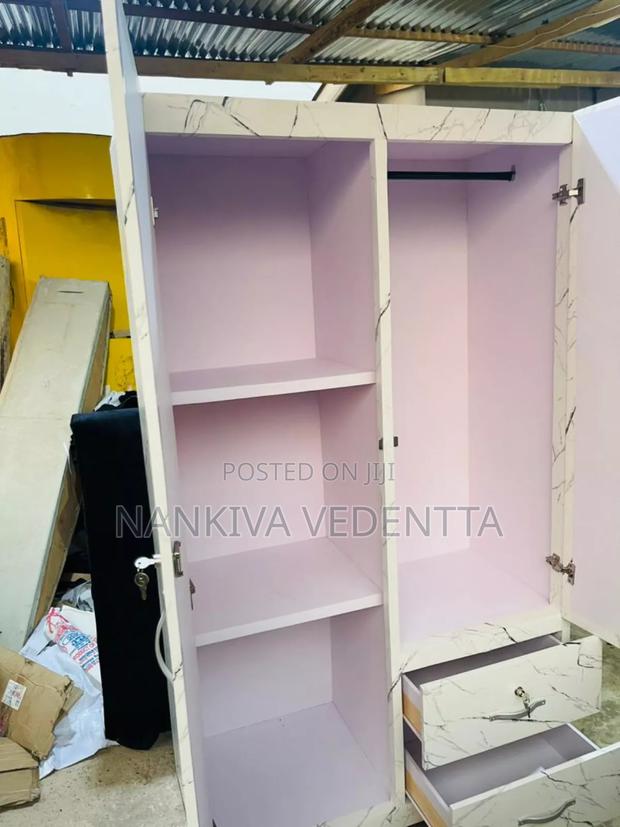 Two in One Wardrobe Doted White · Photo 2