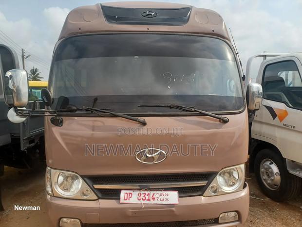 New Hyundai County 2013 Brown · Photo 2